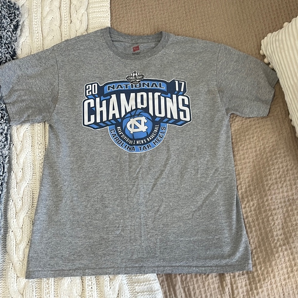 UNC t-shirt